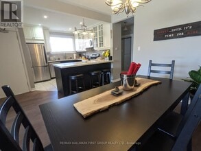 15 Thorncroft Crescent in Ajax, ON - Building Photo - Building Photo