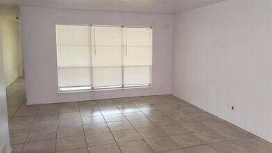 1600 Kynette Dr in Euless, TX - Building Photo - Building Photo