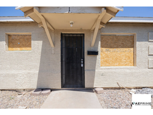 352 N 35th St in Phoenix, AZ - Building Photo - Building Photo