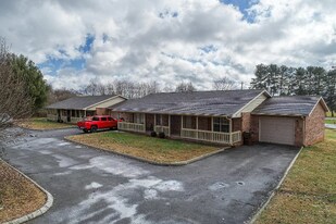 2610 Mayfield Dr