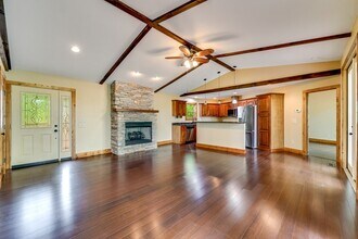 651 Chalk Hill Rd in Franklin, NC - Building Photo - Building Photo