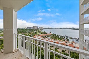 4000 Towerside Terrace in Miami, FL - Building Photo