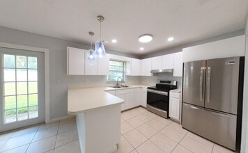 141 NE 17th Ct in Boynton Beach, FL - Building Photo - Building Photo