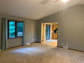 W13567 Woodland Way in Lodi, WI - Building Photo - Building Photo