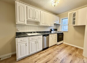 722 Mollbore Terrace in Philadelphia, PA - Building Photo - Building Photo