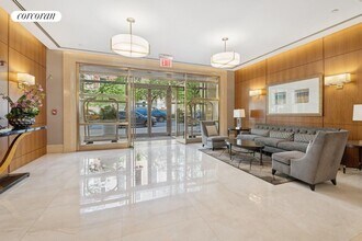 45 Park Ave in New York, NY - Building Photo - Building Photo