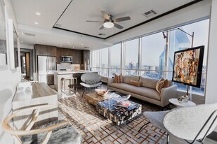 The National in Dallas, TX - Building Photo