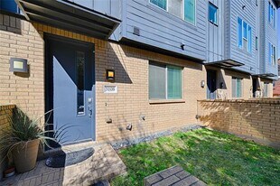 3108 Pavonia Dr in Dallas, TX - Building Photo
