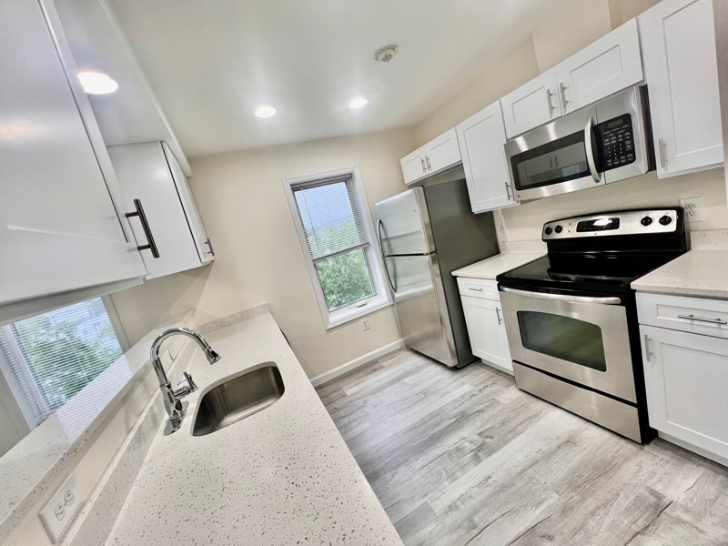67 Lake St in White Plains, NY - Building Photo