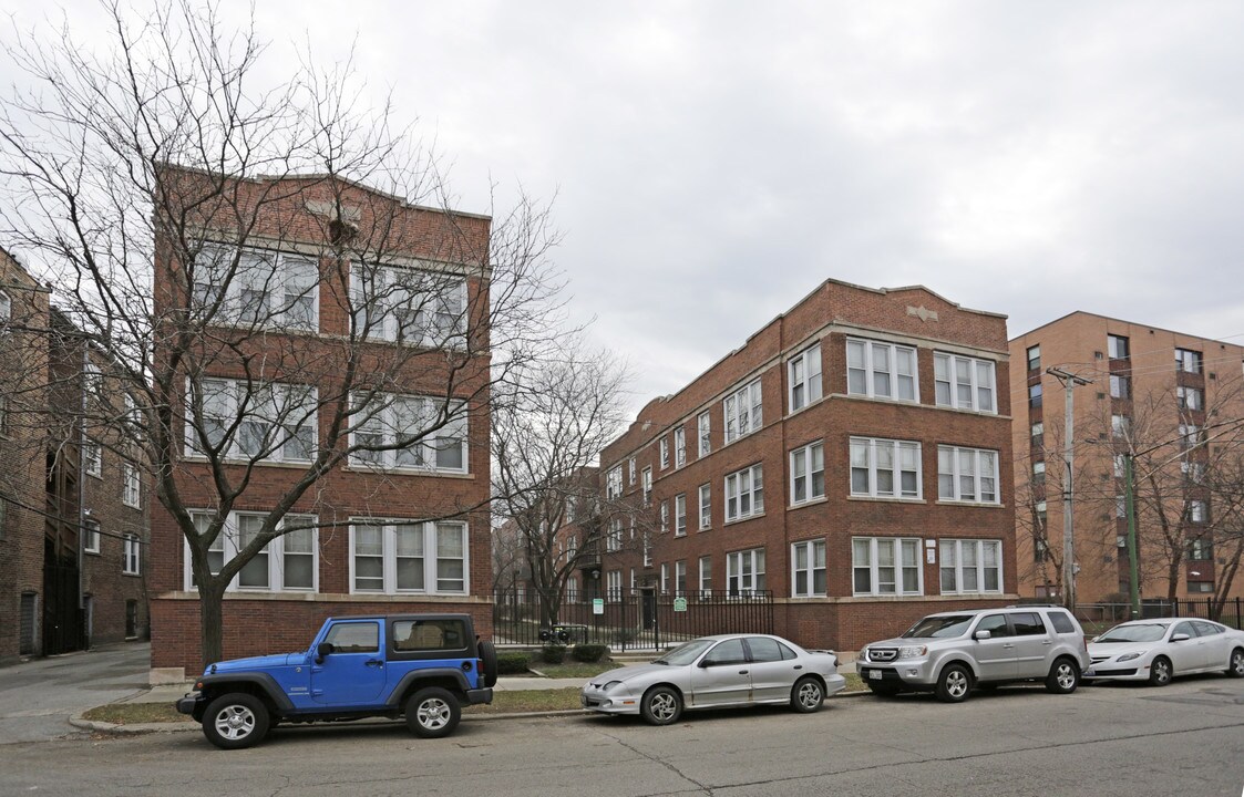 821 E 49th St in Chicago, IL - Foto de edificio