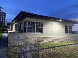 1021 SW 3rd St in Miami, FL - Building Photo