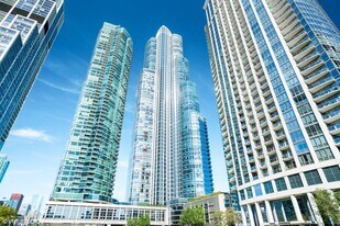 1211 S Prairie Ave in Chicago, IL - Building Photo