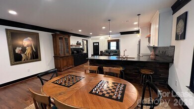 2301 Remount Rd in Charlotte, NC - Building Photo - Building Photo