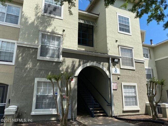 3591 KERNAN Blvd in Jacksonville, FL - Building Photo - Building Photo