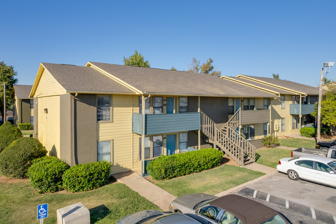 Almonte Apartments in Oklahoma City, OK - Foto de edificio