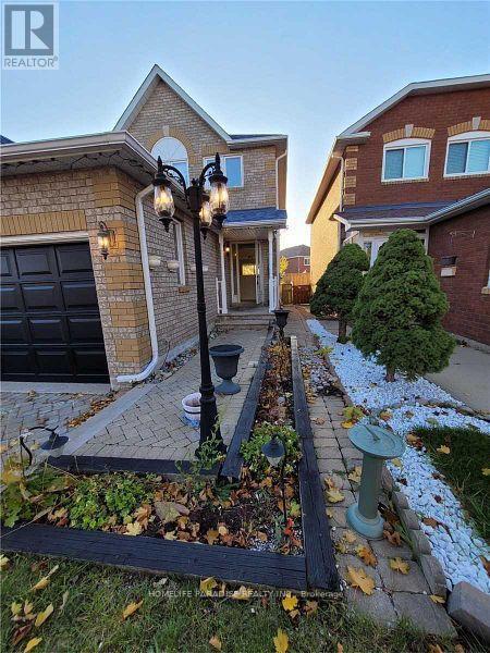 34 Castlehill Rd in Brampton, ON - Building Photo - Building Photo