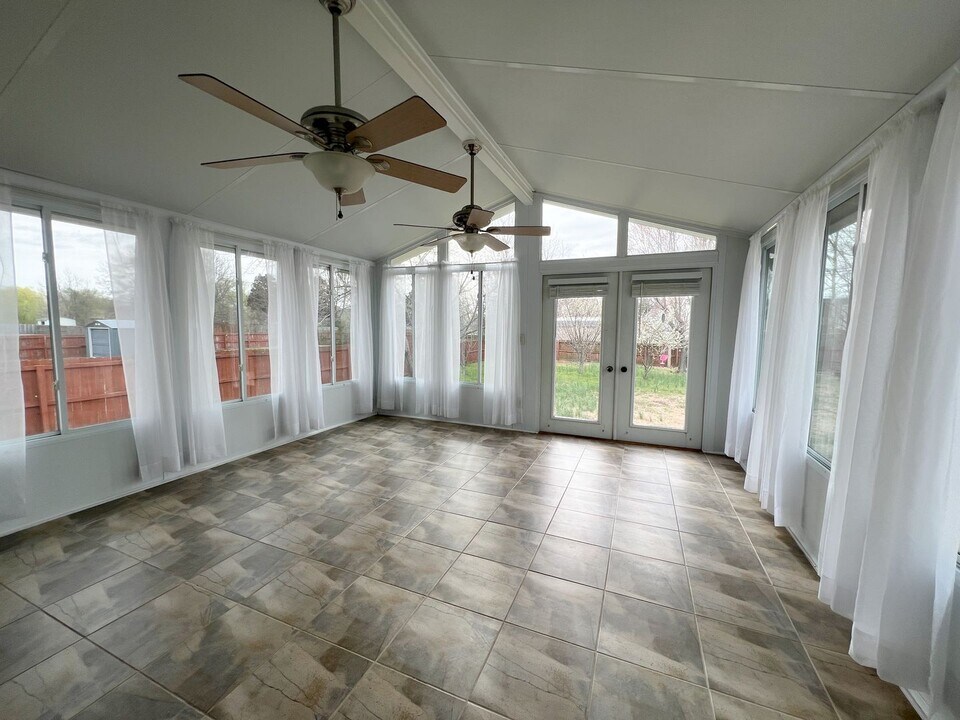 3697 Churchplace Ave in Clarksville, TN - Building Photo