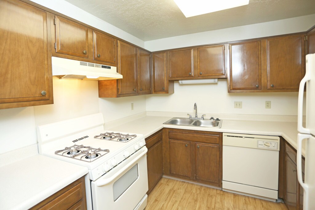 Executive West Senior Community Albuquerque, NM Apartments