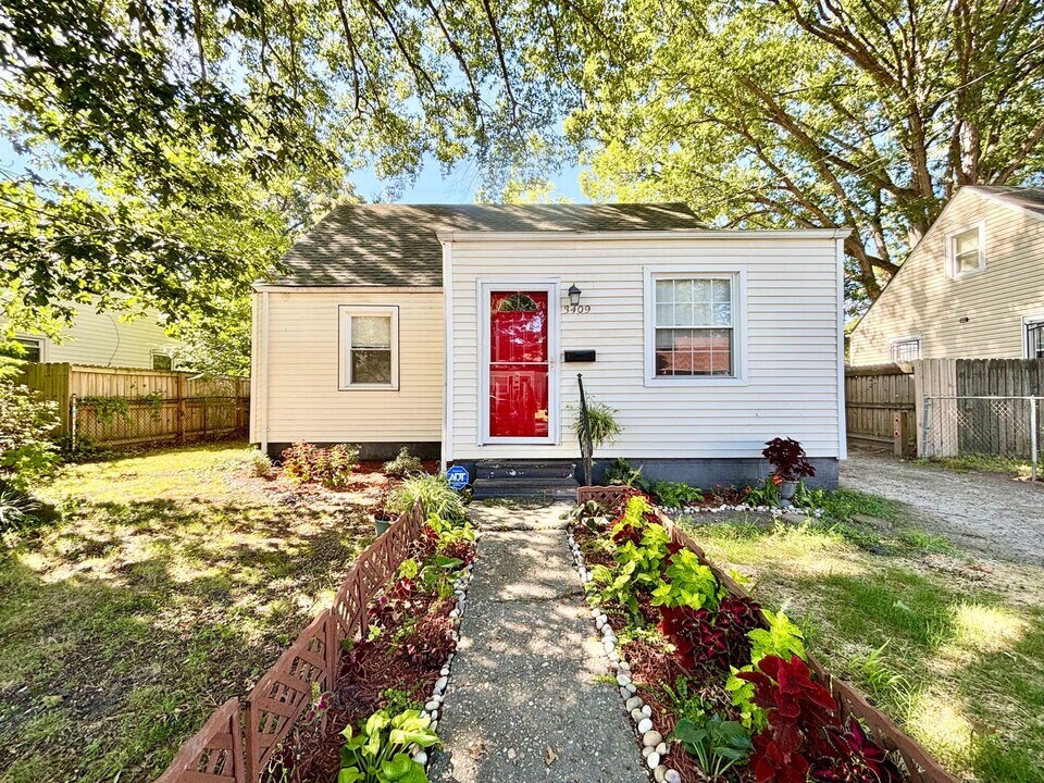 3409 Dartmouth St in Portsmouth, VA - Building Photo