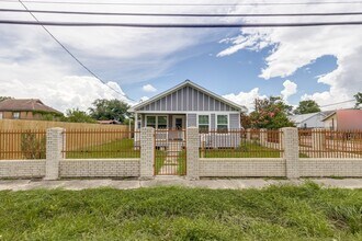 332 Zoe St in Houston, TX - Building Photo - Building Photo