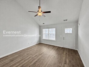 345 Raines Ct in Lebanon, TN - Building Photo - Building Photo