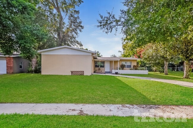 property at 1332 W Hartley Cir