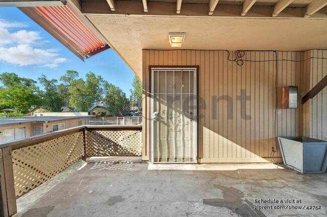 132 W 18th St in Merced, CA - Building Photo - Building Photo