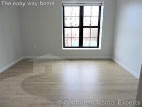 10 Soden St in Cambridge, MA - Foto de edificio - Building Photo