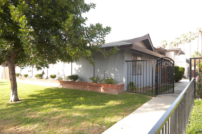 4672 Canoga St in Montclair, CA - Building Photo - Building Photo