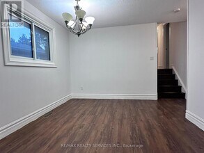 5 Hammond Crescent in New Tecumseth, ON - Building Photo - Building Photo