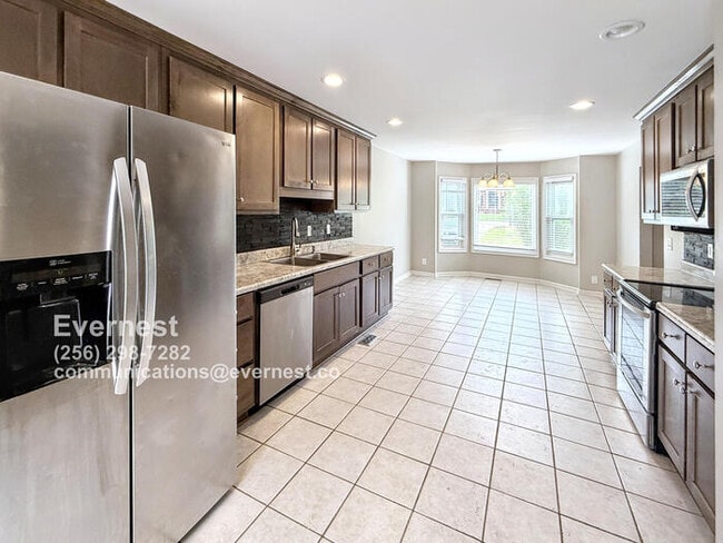 122 Brawley Dr in Owens Cross Roads, AL - Building Photo - Building Photo