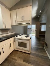 6899 Thurston Rd in Springfield, OR - Building Photo - Building Photo