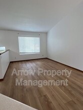 249 W Irving St in Lincoln, NE - Building Photo - Building Photo