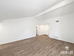 2732 Cameron Pl in Escondido, CA - Building Photo - Building Photo