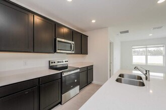 4042 Obsidian Dr in Spring Hill, FL - Building Photo - Building Photo