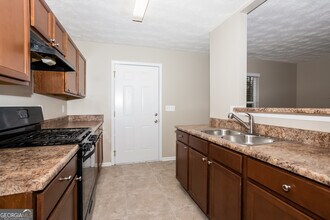 3550 Morning Creek Dr in College Park, GA - Building Photo - Building Photo