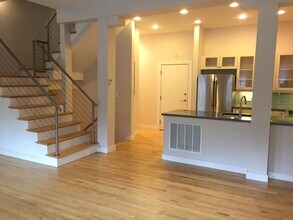 75 Hamilton St, Unit 4A in Cambridge, MA - Building Photo - Building Photo