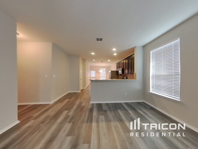 6615 Port Elizabeth in San Antonio, TX - Building Photo - Building Photo