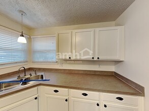 5881 O'Reily Dr in Galloway, OH - Building Photo - Building Photo