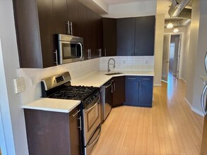 1300 Park Ave-Unit -3B in Hoboken, NJ - Building Photo - Building Photo