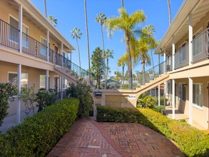 LM BLVD NORTH in La Mesa, CA - Foto de edificio - Interior Photo