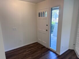 2106 Crespi Ln in Westlake Village, CA - Building Photo