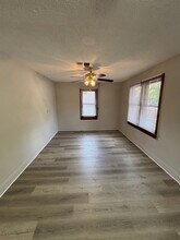 8469 Cobb Rd in Brooksville, FL - Building Photo - Building Photo