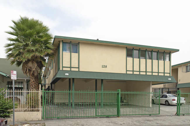 125 S Alexandria Ave in Los Angeles, CA - Foto de edificio - Building Photo