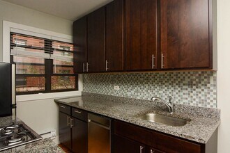 2907 N Mildred Ave in Chicago, IL - Building Photo - Building Photo