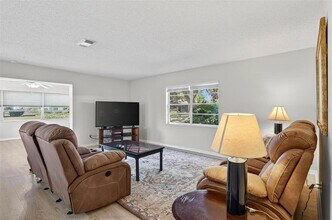 2113 Hailstone Cir, Unit 363 in Sun City Center, FL - Building Photo - Building Photo