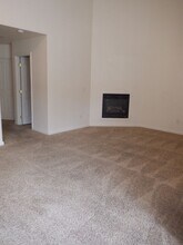 891 NE Hidden Valley Dr in Bend, OR - Building Photo - Building Photo