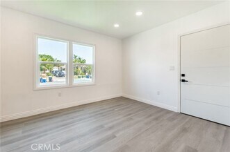 11910 Elkwood St in North Hollywood, CA - Building Photo - Building Photo