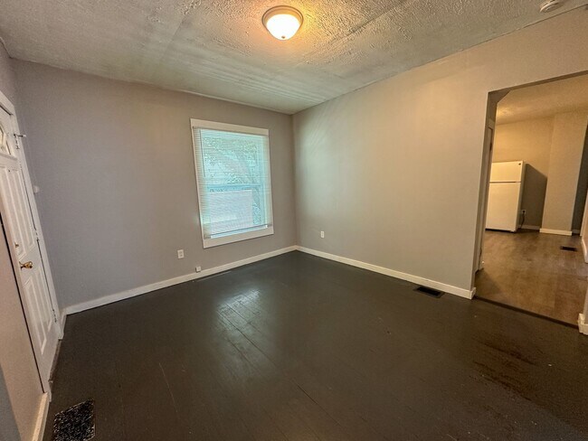 744 Jackson St NW in Grand Rapids, MI - Building Photo - Building Photo