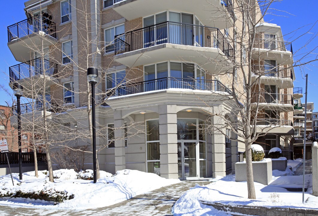 55 Lorindale Ave in Toronto, ON - Building Photo